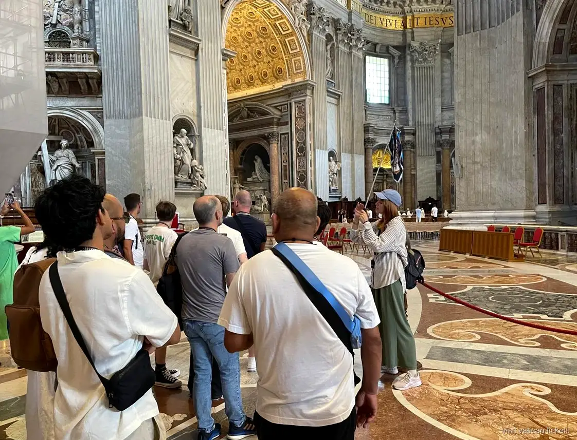 Vue depuis la coupole Saint-Pierre sur la Cité du Vatican