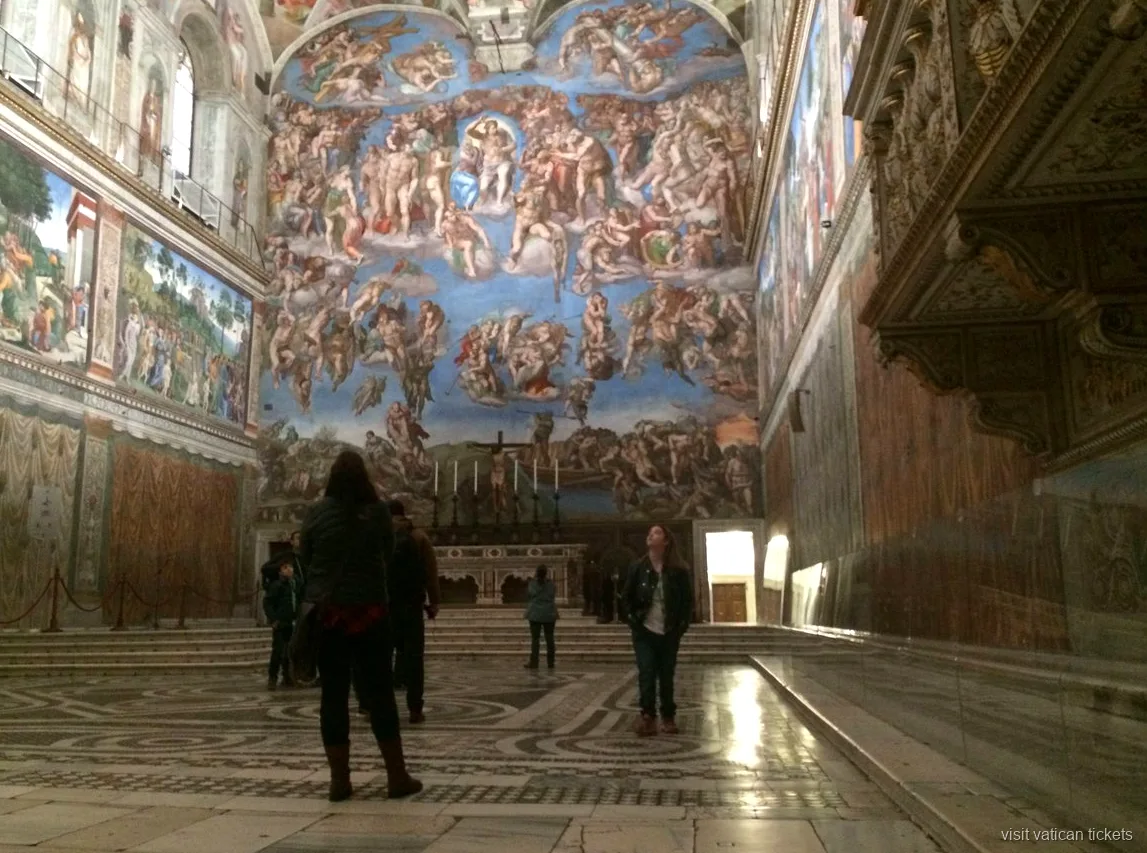 Interno della Basilica di San Pietro nel tour combinato con la cupola