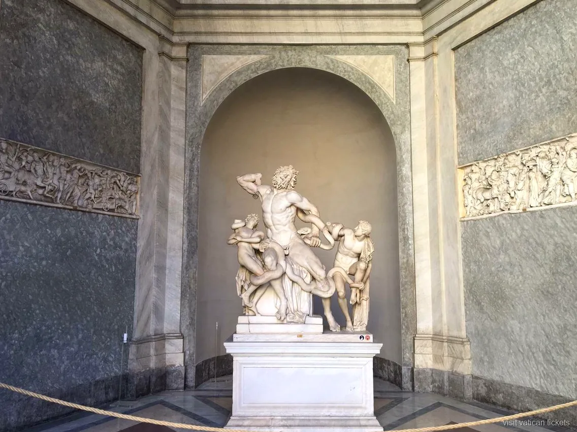 Interior de la Basílica de San Pedro en el tour de entradas al Vaticano